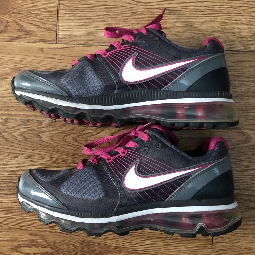 Nike Shoes youth 6